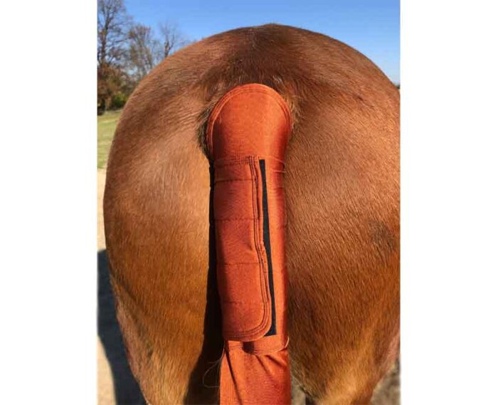 horse tail wrap with attached bag